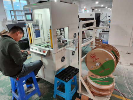 數(shù)碼電子雷管芯片蘸藥完成后，點(diǎn)火藥頭套熱縮管的意義